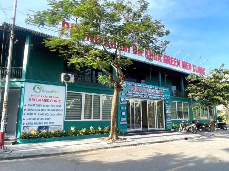 góc trái tòa nhà chỉnh độ sáng